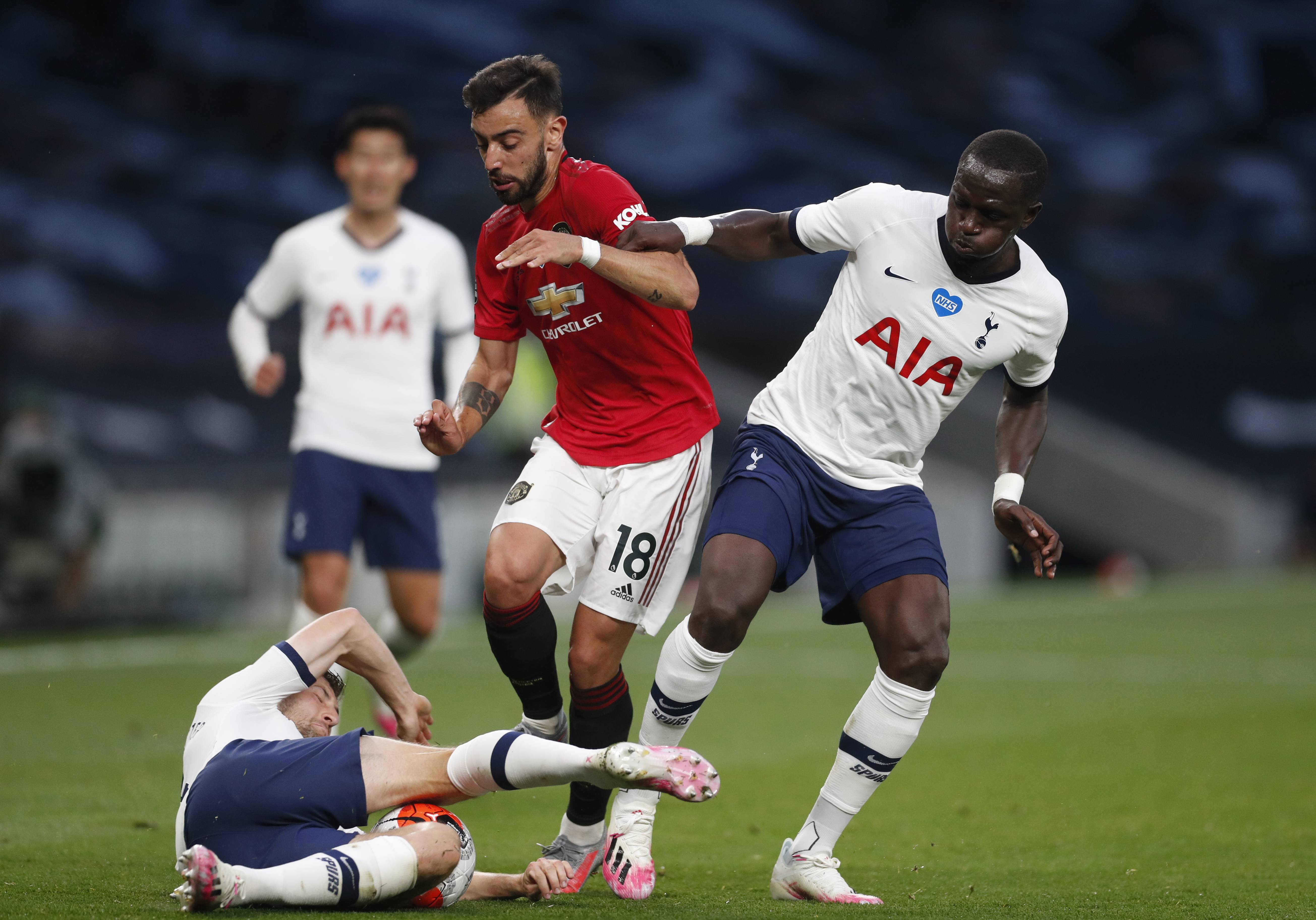 更是作为领 更是作为领