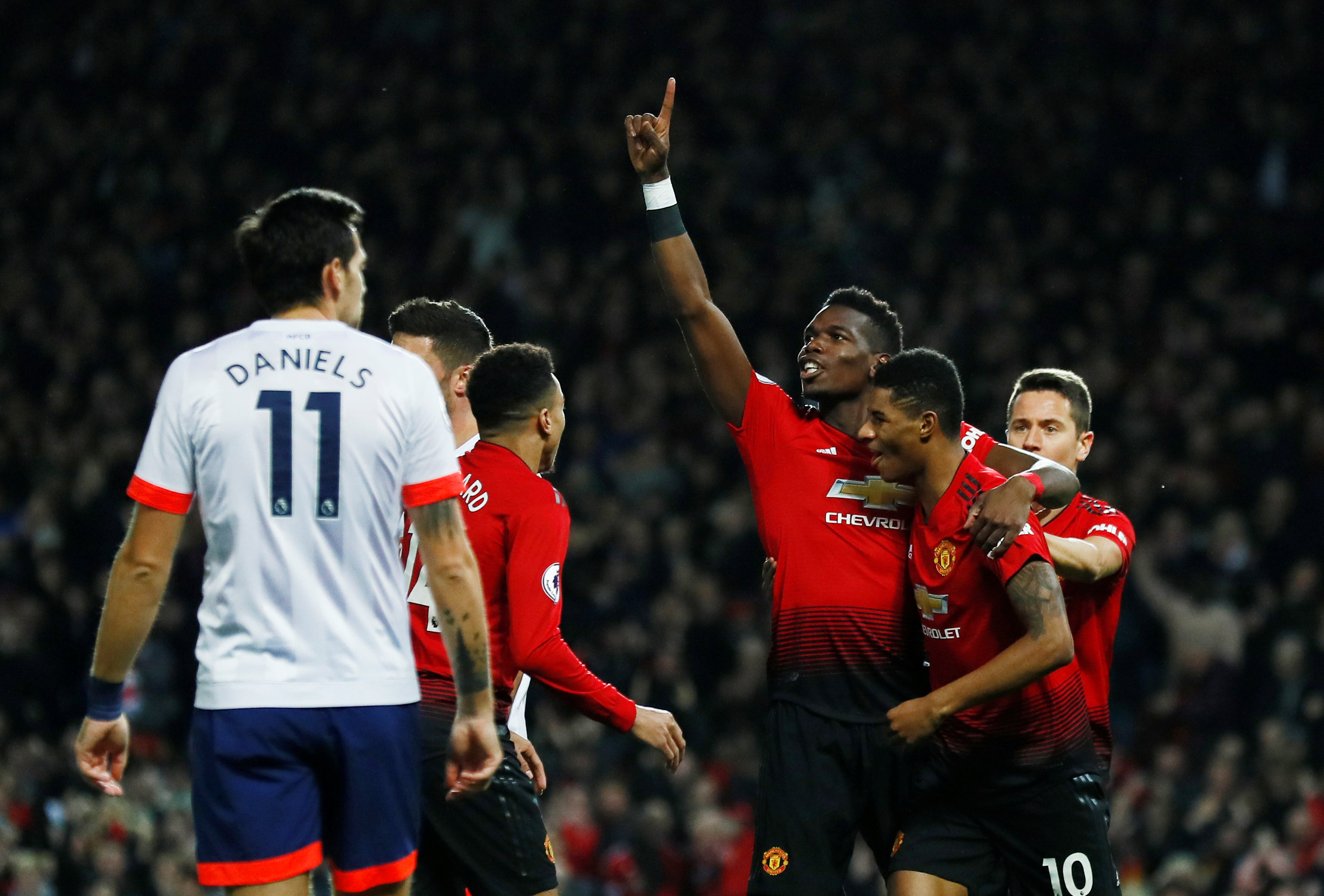 数百万平民 数百万平民